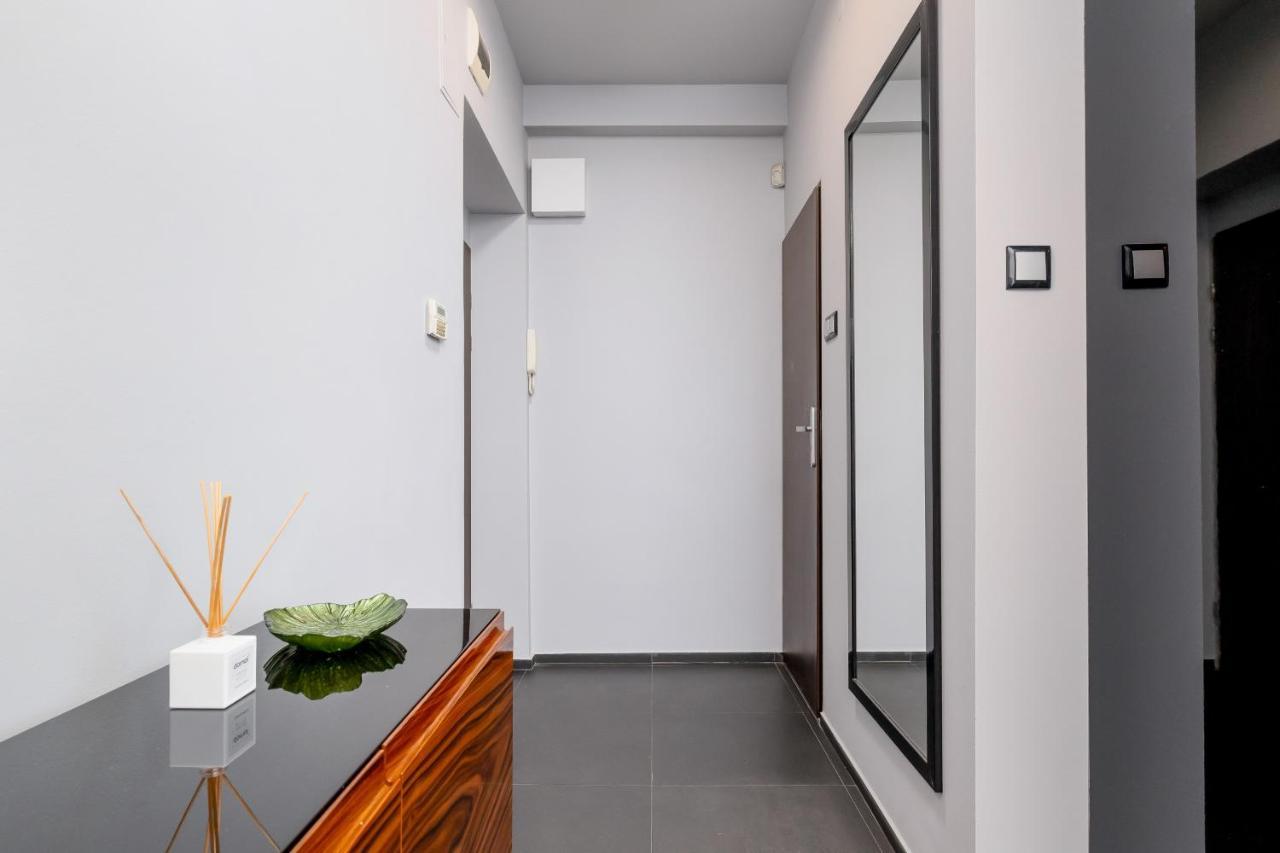 Stylish Korfantego Apartment Next To Spodek By Noclegi Renters Katowice Eksteriør billede